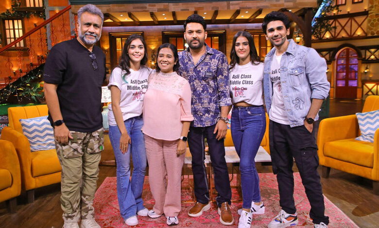 Anubhav Sinha and Ratnaa Sinha lead the team of their film Middle Class Love and gate crashed Kapil Sharma’s show