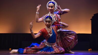 Manch Pravesh, Diya & Risa D’souza, Odissi dance, Smt. Mitali Raul, Ekla Chalo, Moksha, Smt. Jhelum Paranjpe, Odissi dancers, pure nritta