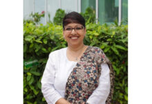 Vijaya Dashami, Dr Srabani Basu,